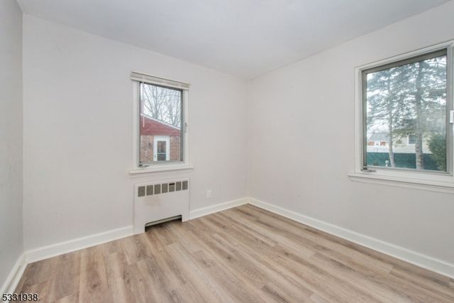 35 Taggart Way, Saddle Brook Twp., NJ 07663