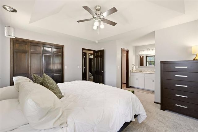 16413 Quinn Road, Smithville, MO 64089