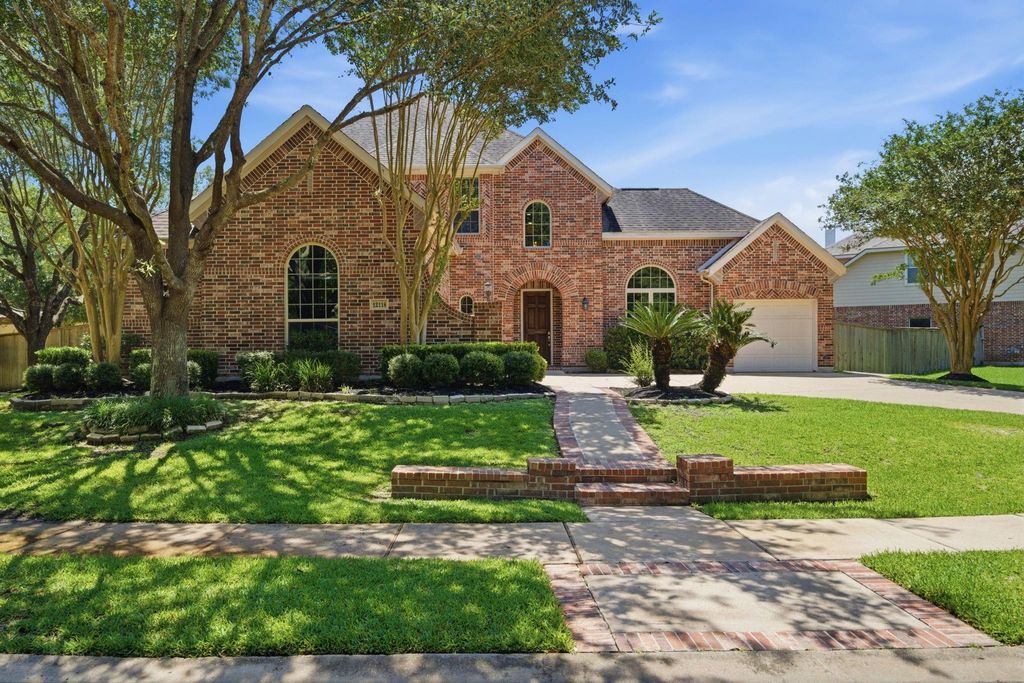 12118 N Founders Shore Drive, Cypress, TX 77433