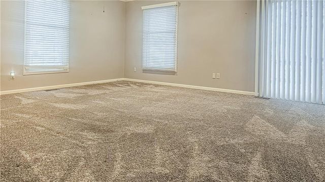 1018 Palmer Place, Clinton, MO 64735