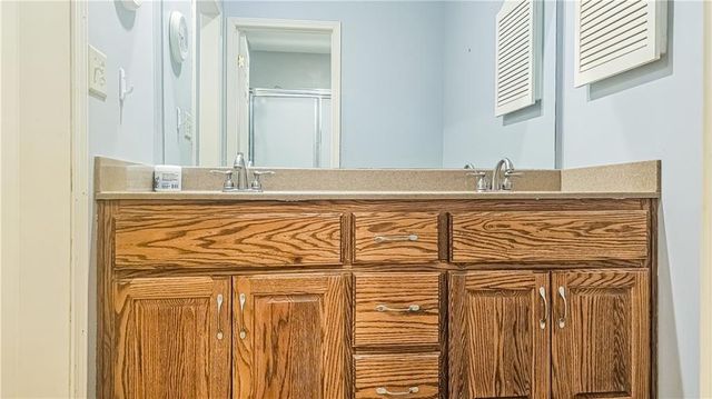 1018 Palmer Place, Clinton, MO 64735