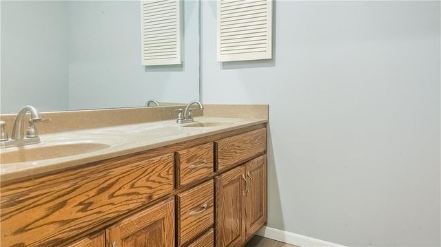 1018 Palmer Place, Clinton, MO 64735