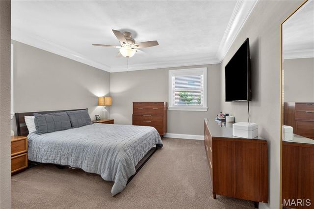 4 Delcrest Court 101, University City, MO 63124