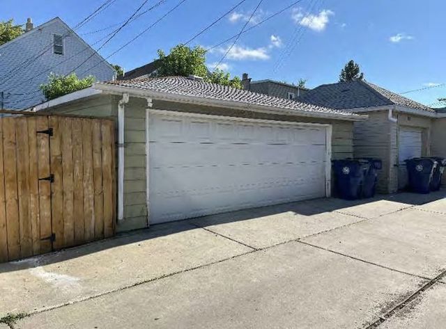 5335 W 23rd Place, Cicero, IL 60804