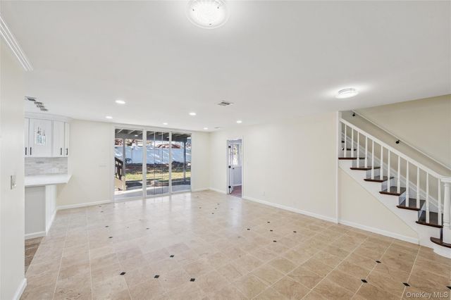 244 Water Lane S, Wantagh, NY 11793