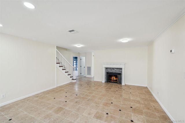 244 Water Lane S, Wantagh, NY 11793