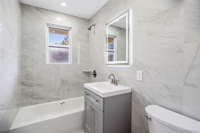 244 Water Lane S, Wantagh, NY 11793