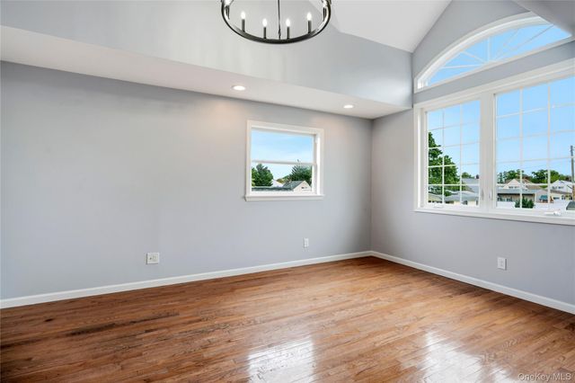 244 Water Lane S, Wantagh, NY 11793