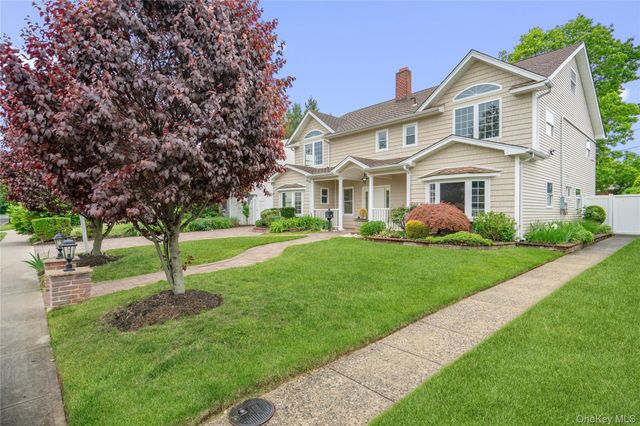 244 Water Lane S, Wantagh, NY 11793