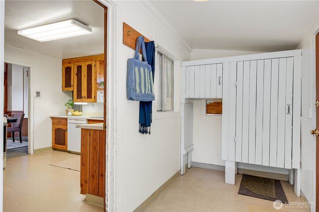 911 Tyler Street, Port Townsend, WA 98368