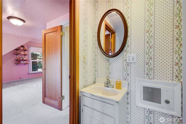 911 Tyler Street, Port Townsend, WA 98368