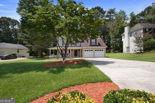 9878 Point View Drive, Jonesboro, GA 30238