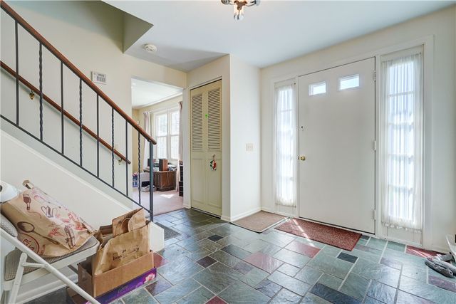 633 Chatelaine Drive, Webster, NY 14580