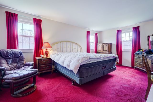 633 Chatelaine Drive, Webster, NY 14580