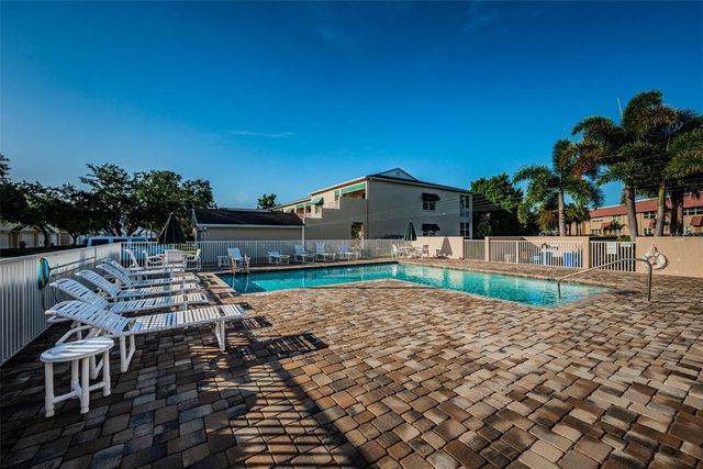 6363 99TH WAY N 12I, St Petersburg, FL 33708