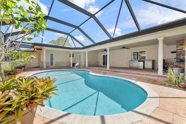 4801 N 36th Ct, Hollywood, FL 33021