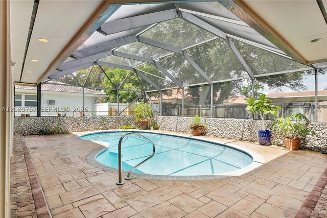 4801 N 36th Ct, Hollywood, FL 33021