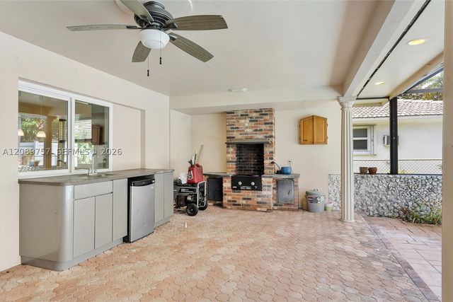 4801 N 36th Ct, Hollywood, FL 33021