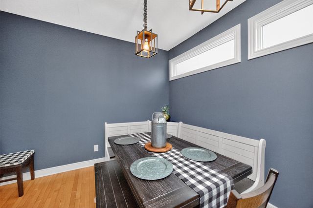 1220 Vine Street, West Des Moines, IA 50265