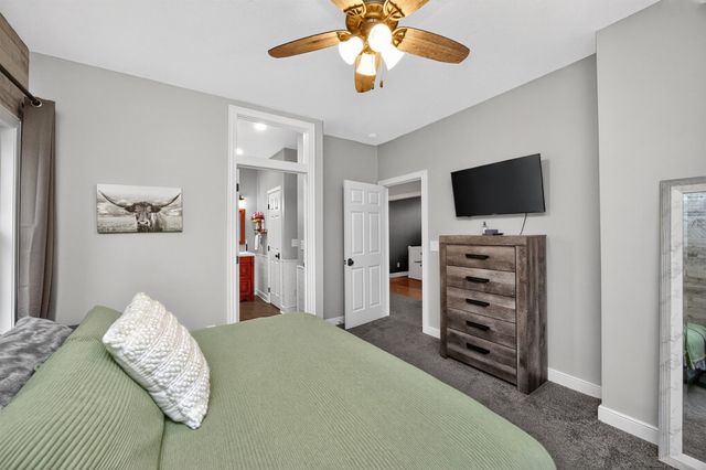 1220 Vine Street, West Des Moines, IA 50265