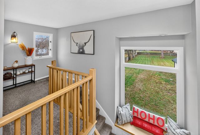 1220 Vine Street, West Des Moines, IA 50265