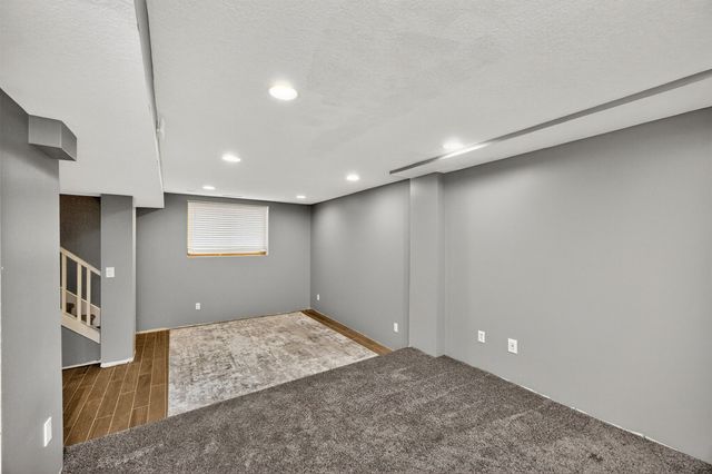 1220 Vine Street, West Des Moines, IA 50265