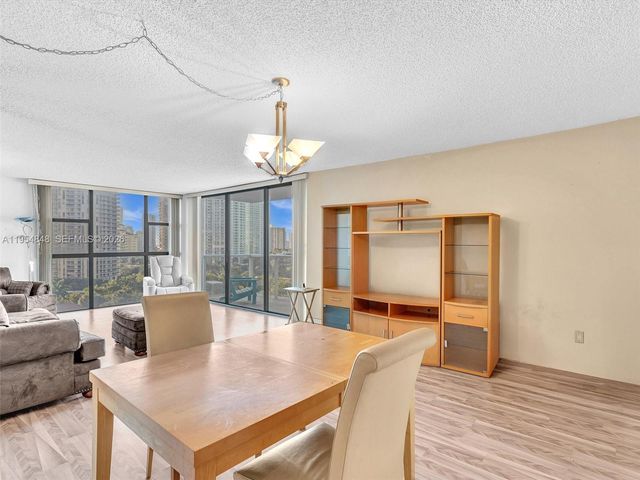 3731 N Country Club Dr 1223, Aventura, FL 33180