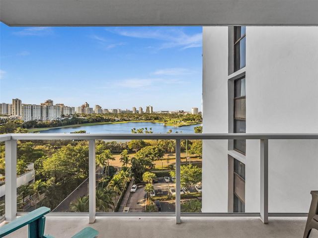 3731 N Country Club Dr 1223, Aventura, FL 33180