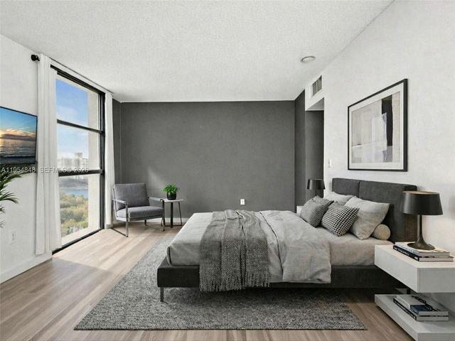 3731 N Country Club Dr 1223, Aventura, FL 33180