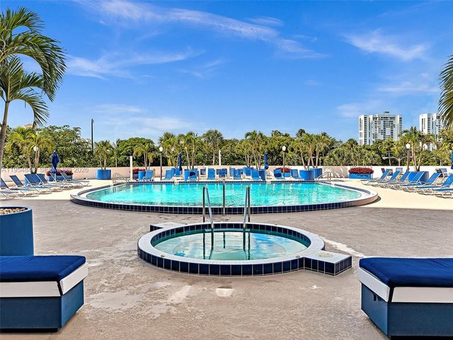 3731 N Country Club Dr 1223, Aventura, FL 33180