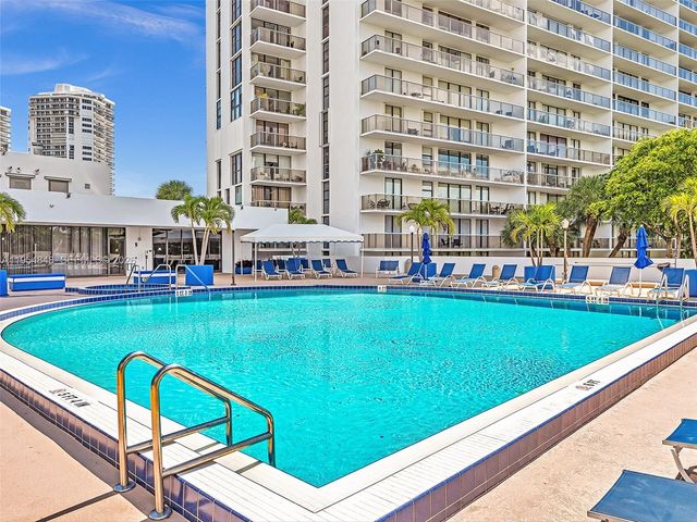 3731 N Country Club Dr 1223, Aventura, FL 33180