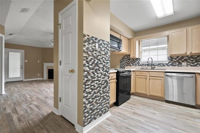 668 Willow Pointe Drive, Mobile, AL 36695