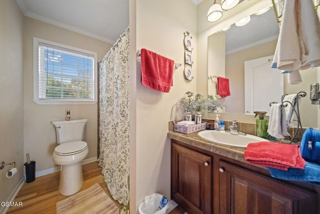 1594 Kinder Lane, Dandridge, TN 37725