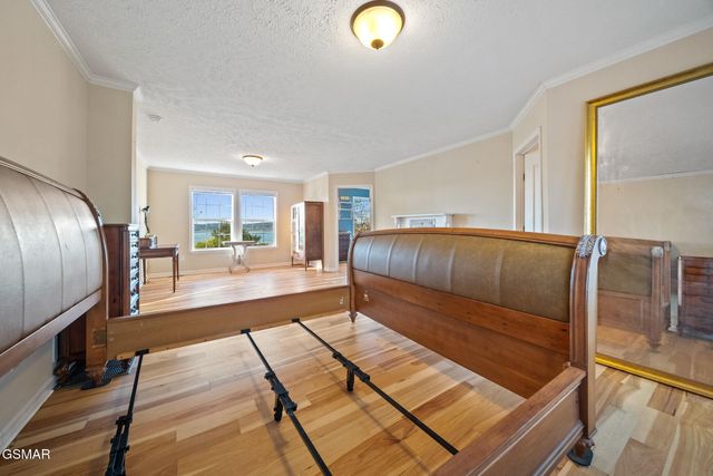 1594 Kinder Lane, Dandridge, TN 37725