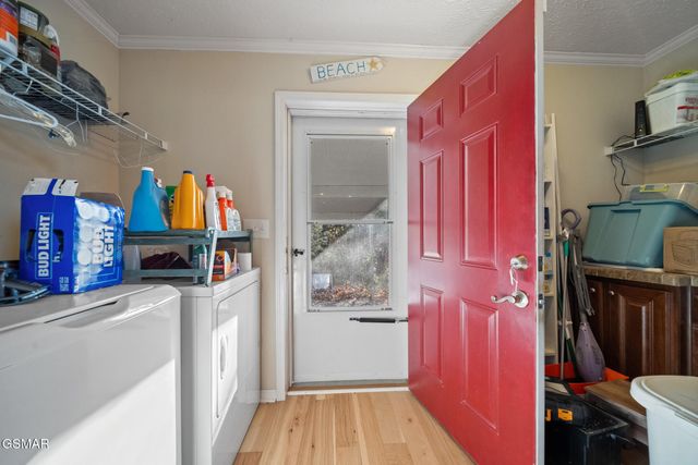 1594 Kinder Lane, Dandridge, TN 37725