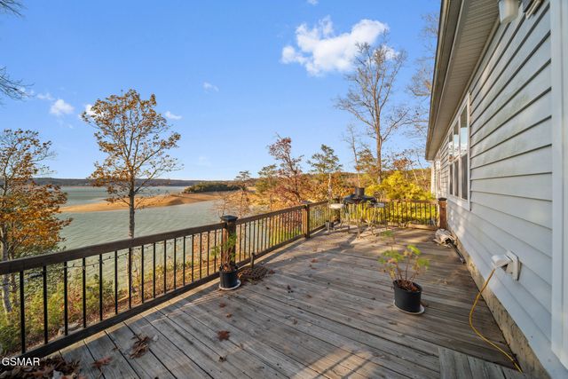 1594 Kinder Lane, Dandridge, TN 37725