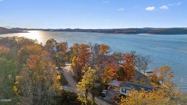 1594 Kinder Lane, Dandridge, TN 37725