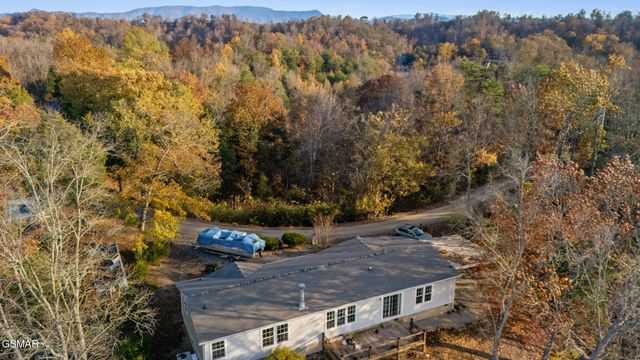 1594 Kinder Lane, Dandridge, TN 37725