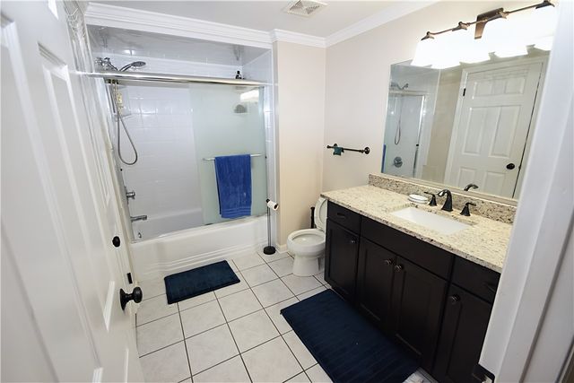 2597 Monterey Dr, Upper St Clair, PA 15241