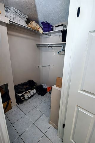 2597 Monterey Dr, Upper St Clair, PA 15241