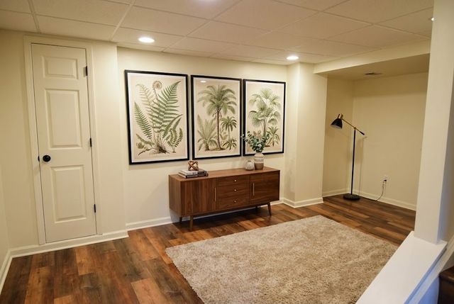 2597 Monterey Dr, Upper St Clair, PA 15241