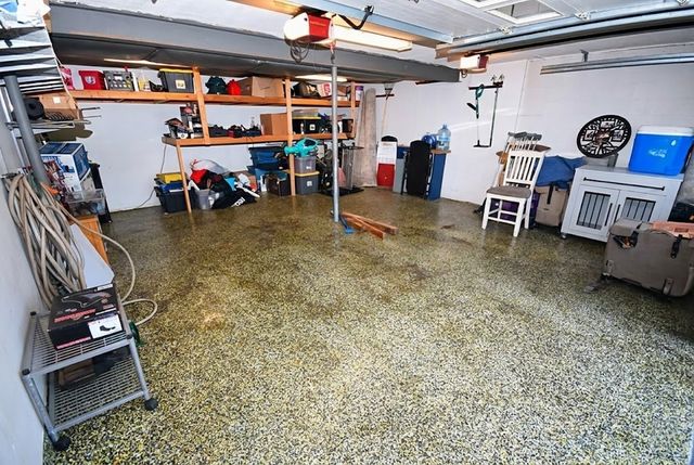 2597 Monterey Dr, Upper St Clair, PA 15241