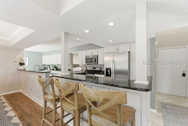 25 Carnoustie Rd Apt 30, Hilton Head Island, SC 29928
