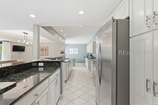 25 Carnoustie Rd Apt 30, Hilton Head Island, SC 29928