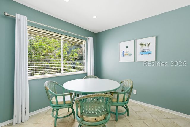 25 Carnoustie Rd Apt 30, Hilton Head Island, SC 29928