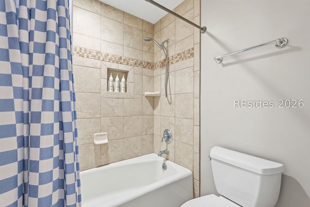 25 Carnoustie Rd Apt 30, Hilton Head Island, SC 29928