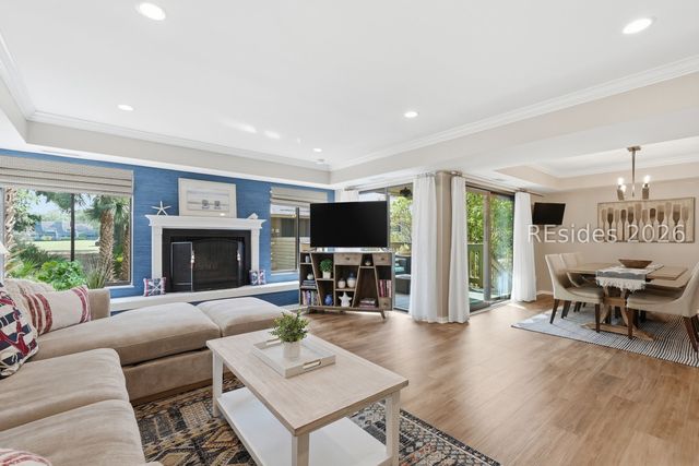 25 Carnoustie Rd Apt 30, Hilton Head Island, SC 29928