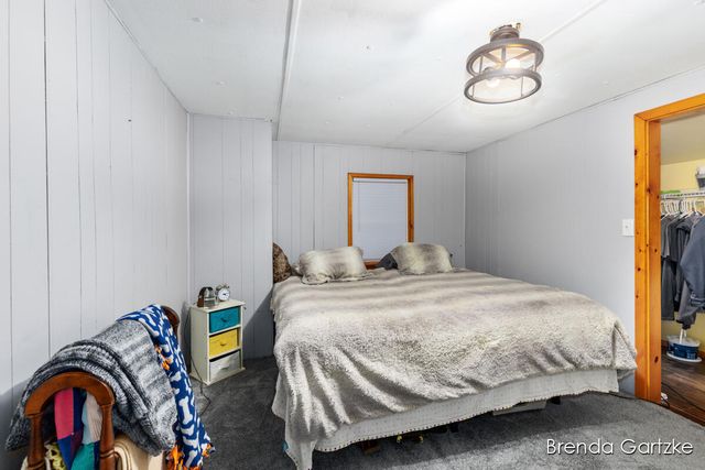 9807 N Maple Hill Road, Reynolds Twp, MI 49329