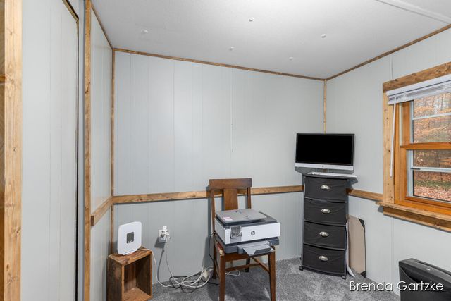 9807 N Maple Hill Road, Reynolds Twp, MI 49329