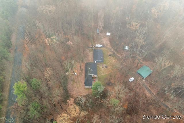 9807 N Maple Hill Road, Reynolds Twp, MI 49329